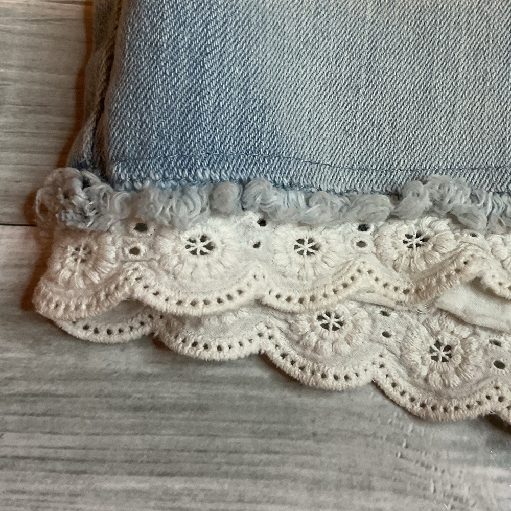 Denim Overalls Lace Trim light wash shorts girls - Picture 7 of 7